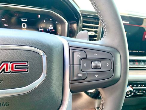 Used 2026 GMC Sierra 1500 SLT w/ SLT Premium Plus Package AWD/4WD image 32