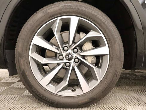 Used 2023 Audi Q5 2.0T Premium Plus w/ Premium Plus Package AWD/4WD image 6