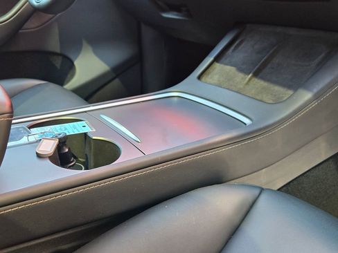 Used 2023 Tesla Model Y Long Range image 26