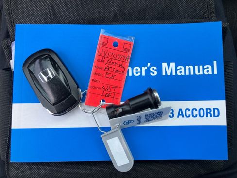 Used 2023 Honda Accord EX image 38
