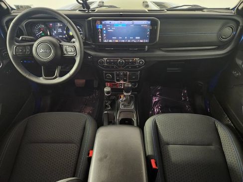 Used 2024 Jeep Wrangler Unlimited Rubicon 4xe w/ Convenience Group AWD/4WD image 20