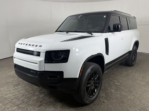 Used 2023 Land Rover Defender 130 X-Dynamic SE AWD/4WD image 3