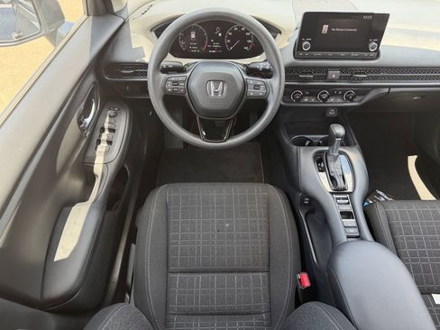 Used 2025 Honda HR-V LX image 13