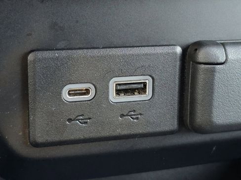 Used 2021 Chevrolet Silverado 1500 RST w/ All Star Edition Plus image 9