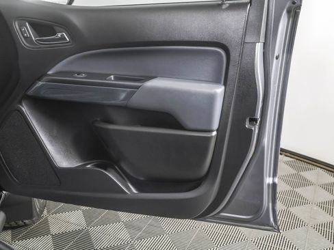 Used 2020 Chevrolet Colorado Z71 image 46