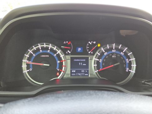 Used 2014 Toyota 4Runner SR5 Premium AWD/4WD image 26