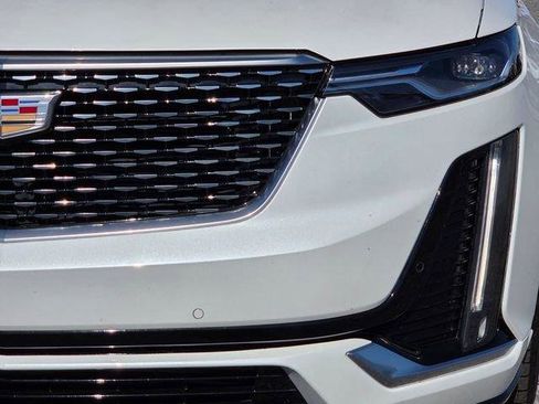 Used 2024 Cadillac XT6 Luxury w/ LPO, Floor Liner Package image 18