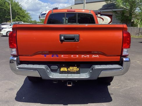 Used 2016 Toyota Tacoma SR5 image 6