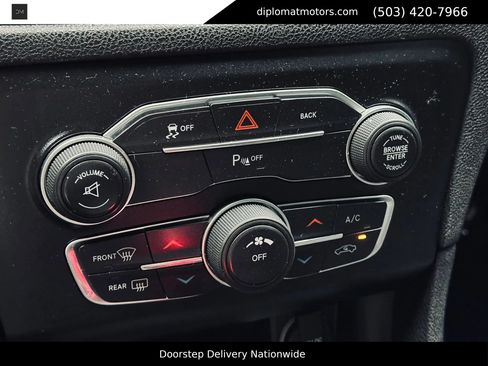 Used 2015 Dodge Charger SE w/ Popular Equipment Group RWD image 37