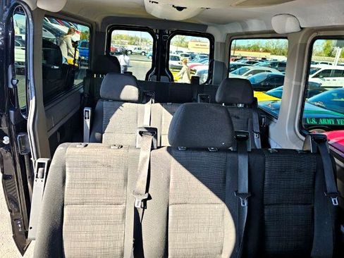Used 2016 Mercedes-Benz Sprinter 2500 image 29