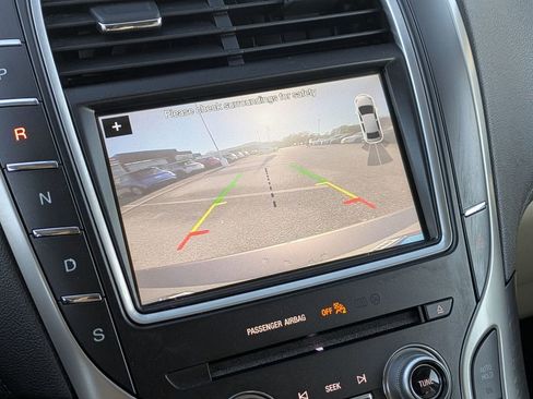 Used 2017 Lincoln MKX Select w/ Select Plus Package image 5