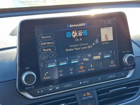 Used 2025 Nissan Altima 2.5 SR image 17