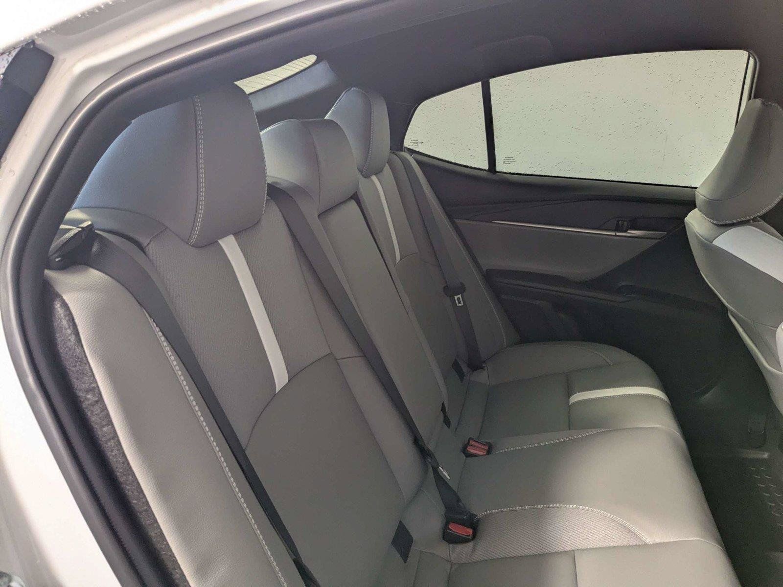 Used 2026 Toyota Camry SE w/ Convenience Package FWD image 28
