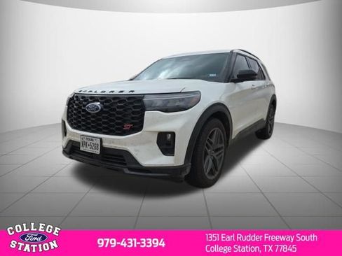 Used 2026 Ford Explorer ST AWD/4WD image 2