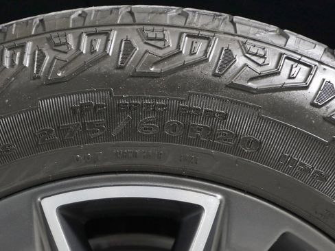 Used 2023 Chevrolet Tahoe Z71 w/ Z71 Off-Road Package image 52