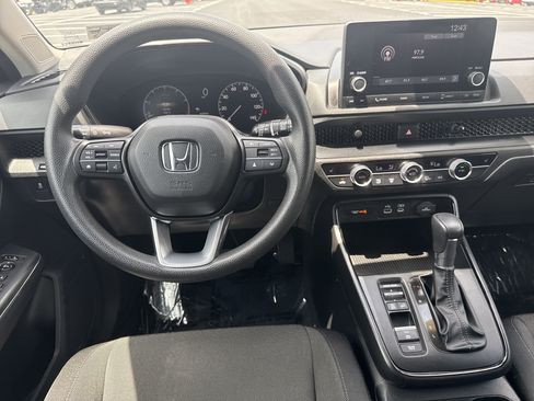 Used 2023 Honda CR-V EX image 8