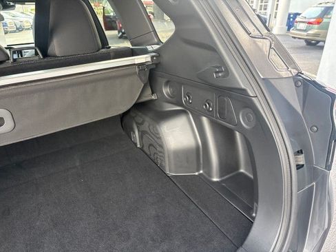 Certified 2025 Subaru Forester Premium AWD/4WD image 50