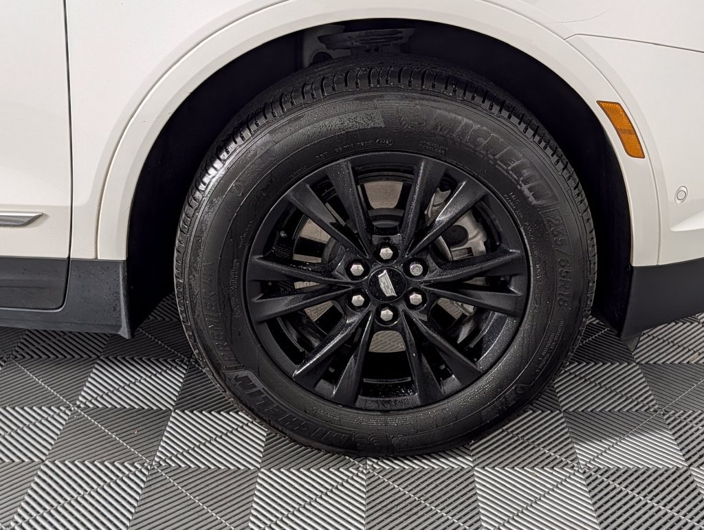 Used 2022 Cadillac XT5 Premium Luxury w/ Technology Package FWD image 14