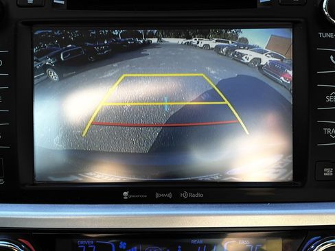 Used 2018 Toyota Highlander Limited image 31