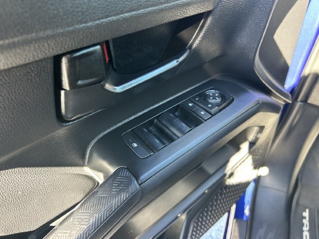 Used 2024 Toyota Tacoma SR5 AWD/4WD image 18