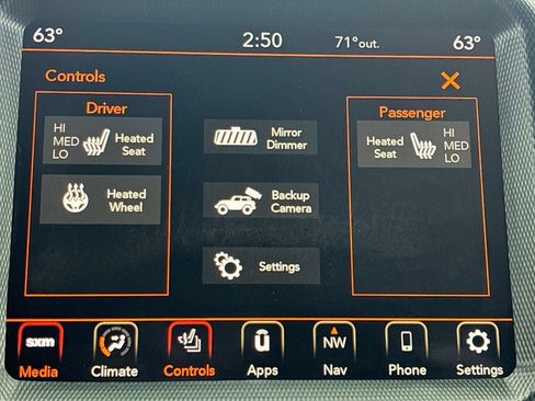 Used 2023 Jeep Wrangler Unlimited Sahara w/ Cold Weather Group AWD/4WD image 34