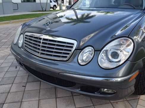 Used 2006 Mercedes-Benz E 350 Sedan image 9