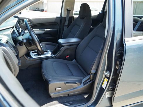 Used 2020 Chevrolet Colorado LT AWD/4WD image 7