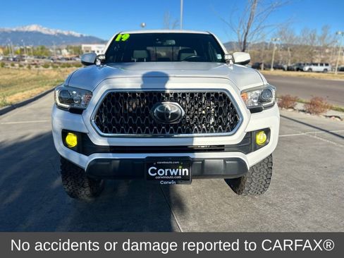 Used 2019 Toyota Tacoma TRD Off-Road AWD/4WD image 2