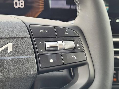New 2026 Kia Sportage LX FWD image 20