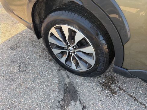 Used 2025 Subaru Outback Limited image 10