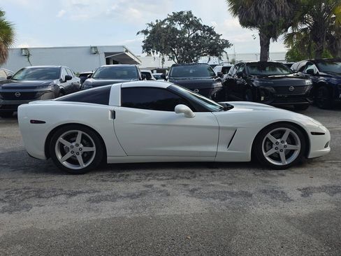 Used 2005 Chevrolet Corvette Coupe RWD image 9