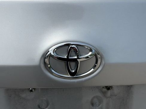 Used 2014 Toyota Corolla LE FWD image 11