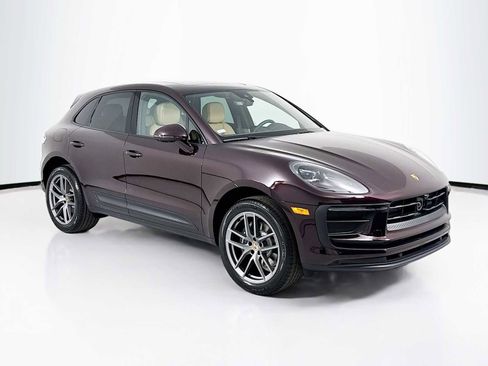 New 2026 Porsche Macan image 7