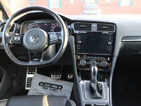 Used 2019 Volkswagen Golf R 4-Door image 12