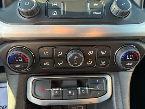 Certified 2023 GMC Acadia SLE w/ Driver Convenience Package image 25