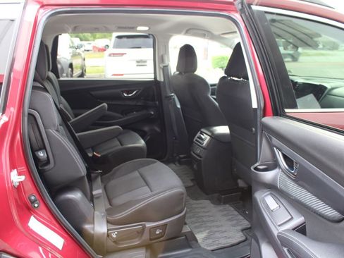 Used 2025 Subaru Ascent Premium AWD/4WD image 25