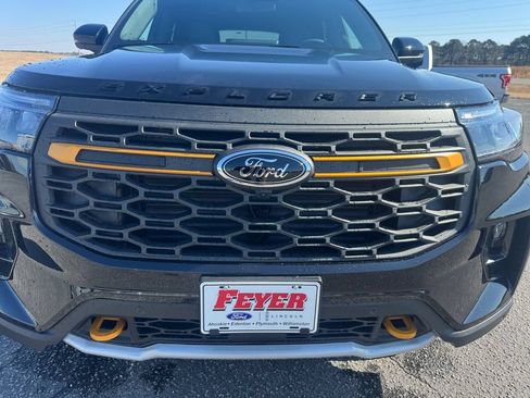 New 2026 Ford Explorer Tremor w/ Tremor Ultimate Package AWD/4WD image 17