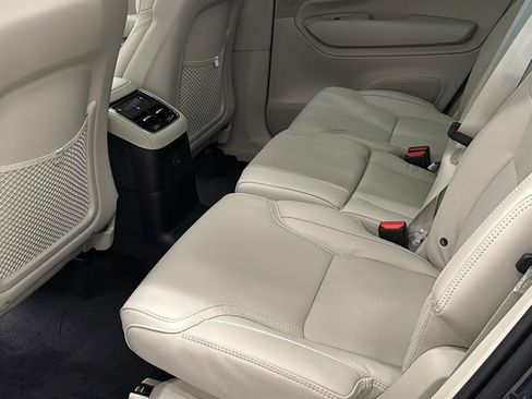 New 2026 Volvo XC90 T8 Ultra w/ Protection Package AWD/4WD image 27
