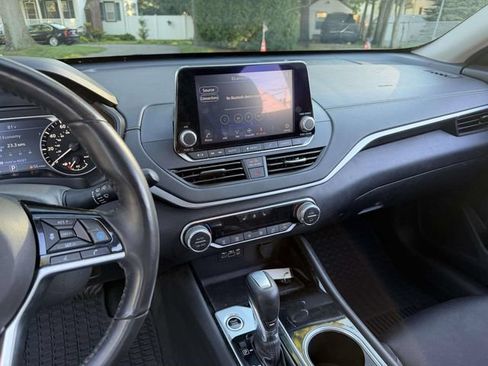 Used 2020 Nissan Altima 2.5 SV FWD image 22