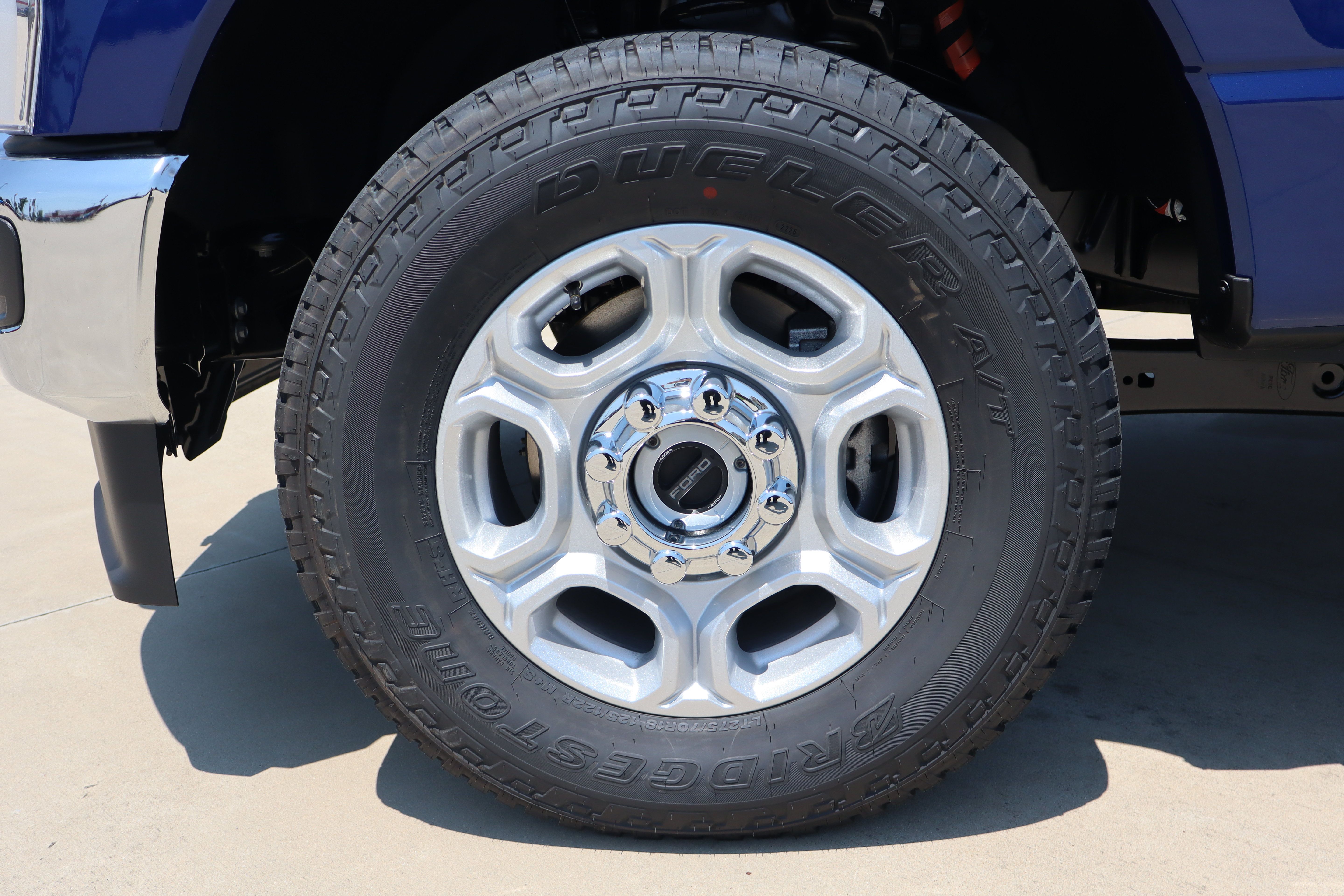 New 2026 Ford F350 XLT w/ FX4 Off-Road Package AWD/4WD image 24