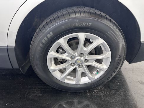 Used 2021 Chevrolet Equinox LT w/ Driver Convenience Package image 25