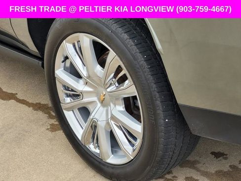 Used 2023 Chevrolet Suburban High Country image 7