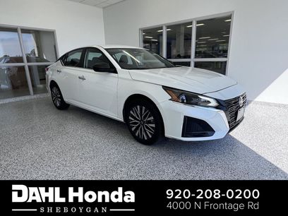 Used 2025 Nissan Altima 2.5 SV