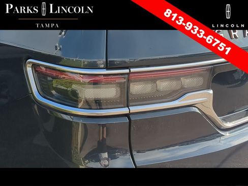 Used 2023 Jeep Grand Wagoneer L Series III AWD/4WD image 7