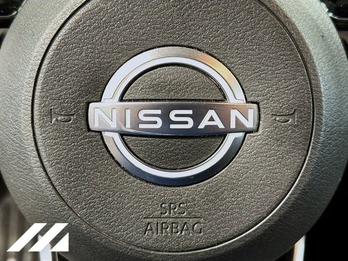 Used 2022 Nissan Pathfinder SL w/ SL Black Package AWD/4WD image 33