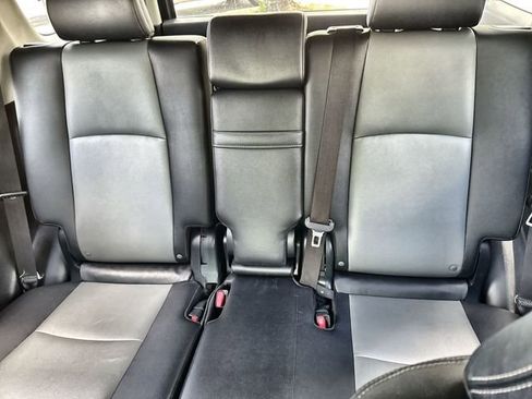 Used 2018 Toyota 4Runner SR5 Premium RWD image 30