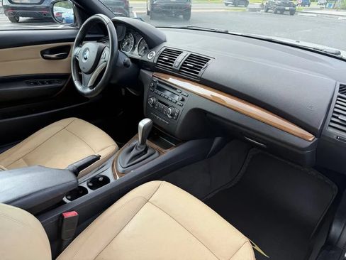 Used 2011 BMW 128i Convertible RWD image 9