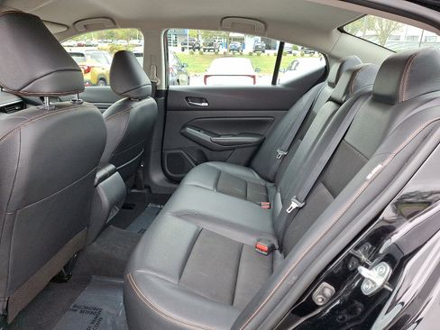 Used 2022 Nissan Altima 2.5 SR image 10