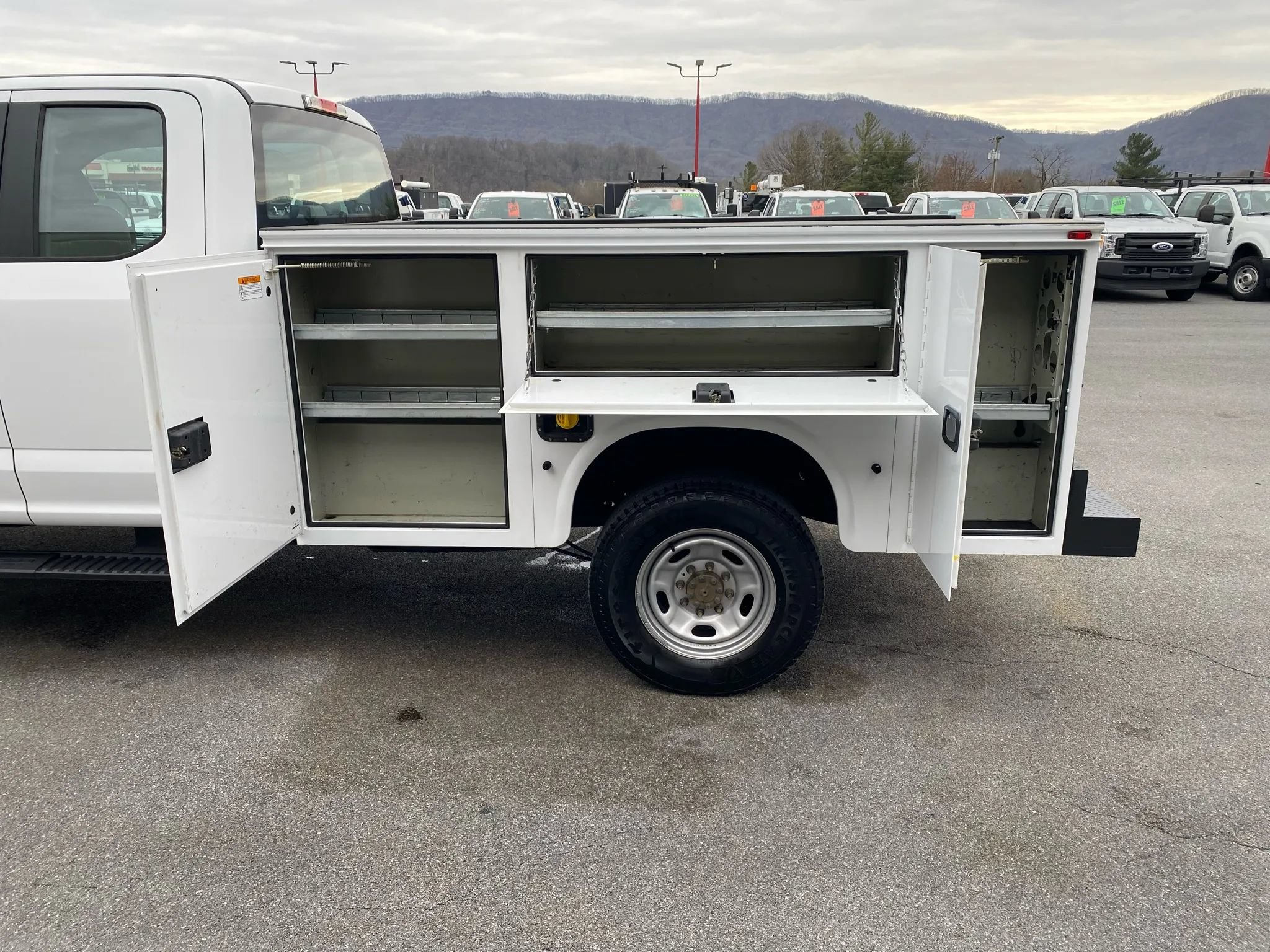 Used 2017 Ford F250 4x4 SuperCab Super Duty image 31