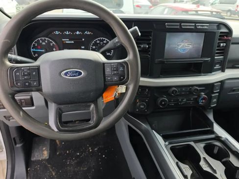 Used 2023 Ford F250 XLT w/ FX4 Off-Road Package AWD/4WD image 13
